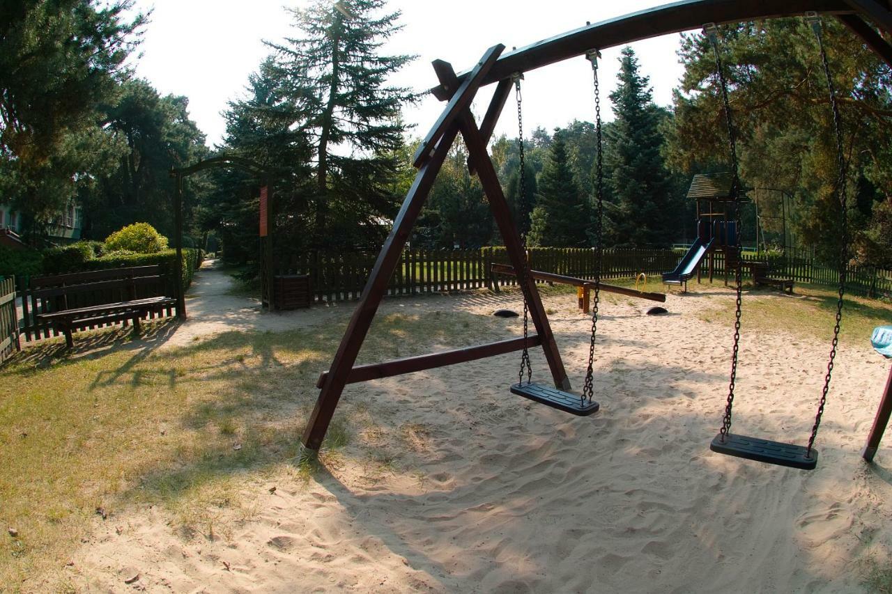 Lesny Osrodek Szkoleniowy W Puszczykowie Puszczykowo Exterior foto